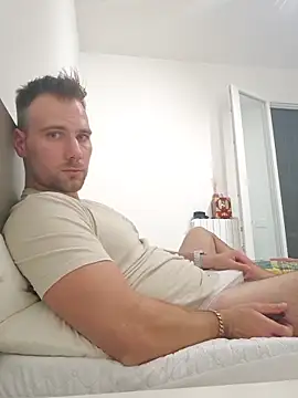 mrlyuis online show from 09/14/25, 12:44