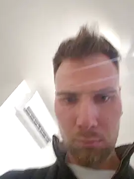 mrlyuis online show from 11/18/25, 03:26