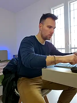 Snapshot of mrlyuis chatting on 01/08/26, 11:49 mrlyuis online show from 01/08/26, 11:49