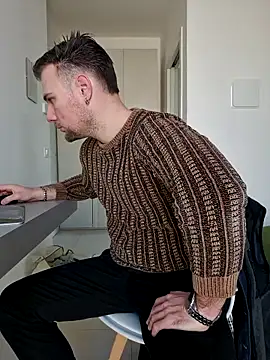 Snapshot of mrlyuis chatting on 02/23/26, 11:11 mrlyuis online show from 02/23/26, 11:11