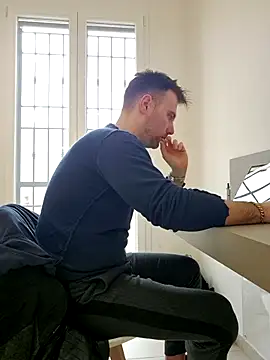 Snapshot of mrlyuis chatting on 01/16/26, 10:19 mrlyuis online show from 01/16/26, 10:19