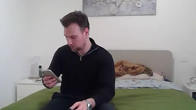 Snapshot of mrlyuis chatting on 02/09/26, 03:32 mrlyuis online show from 02/09/26, 03:32