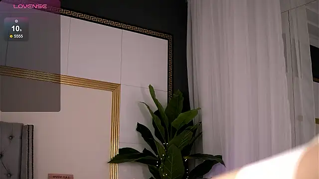 RebeccaRese online show from 03/10/26, 09:24