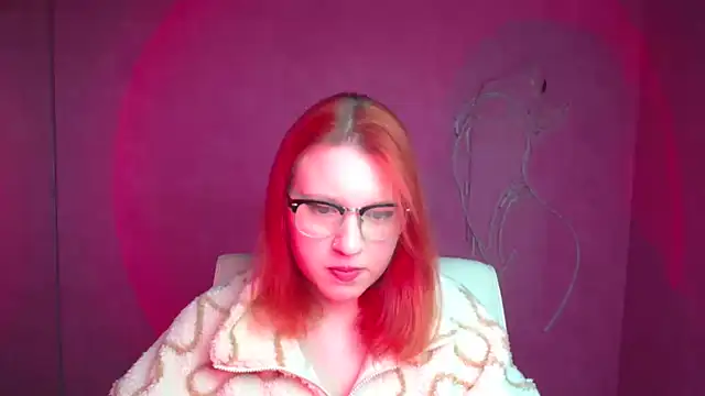 Snapshot of ScarletVixen_ chatting on 09/17/25, 05:37 ScarletVixen online show from 09/17/25, 05:37