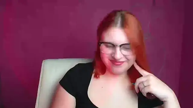 Snapshot of ScarletVixen_ chatting on 09/18/25, 11:41 ScarletVixen online show from 09/18/25, 11:41