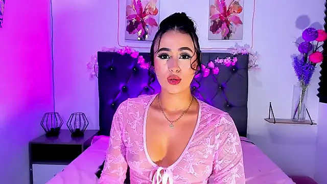 SagiraBelle online show from 04/16/26, 05:25