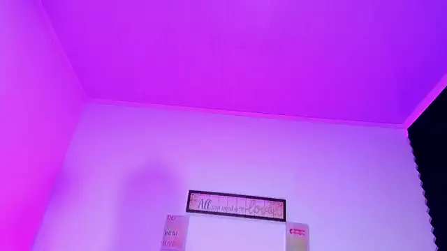 SagiraBelle online show from 02/16/26, 05:44