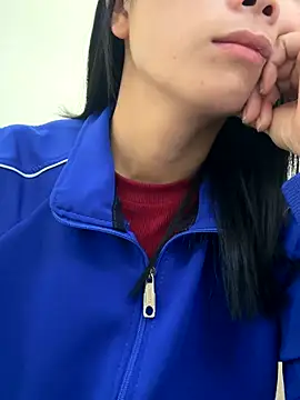 thaoyeuuu online show from 10/10/25, 02:01