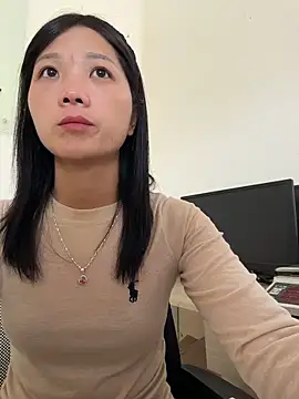 thaoyeuuu online show from 10/22/25, 05:07