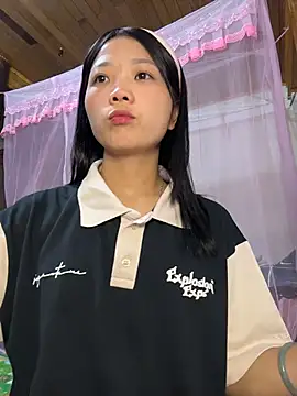 thaoyeuuu online show from 10/24/25, 11:53