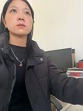 thaoyeuuu online show from 10/27/25, 02:34