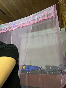 thaoyeuuu online show from 10/21/25, 10:03