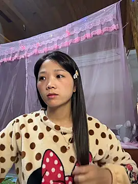 thaoyeuuu online show from 11/11/25, 12:33