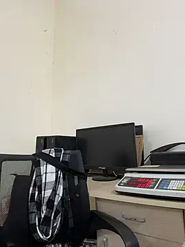 thaoyeuuu online show from 11/17/25, 07:45