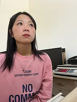 thaoyeuuu online show from 10/29/25, 05:17