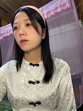 thaoyeuuu online show from 10/25/25, 03:06