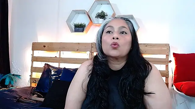 Snapshot of sheila_reeves2772 chatting on 09/26/25, 05:31 sheila reeves2772 online show from 09/26/25, 05:31