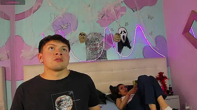 Ethan N Abby online show from 10/23/25, 03:27