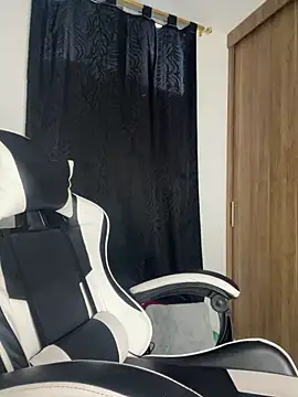 Scarlett05 online show from 09/28/25, 11:01