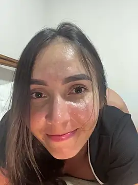 Scarlett05 online show from 11/18/25, 01:21