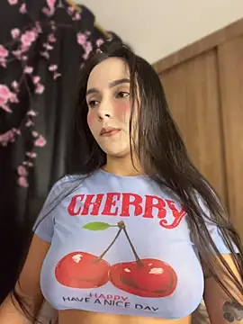Snapshot of Scarlett05 chatting on 05/25/26, 02:11 Scarlett05 online show from 05/25/26, 02:11