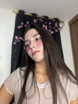 Snapshot of Scarlett05 chatting on 06/04/26, 04:50 Scarlett05 online show from 06/04/26, 04:50