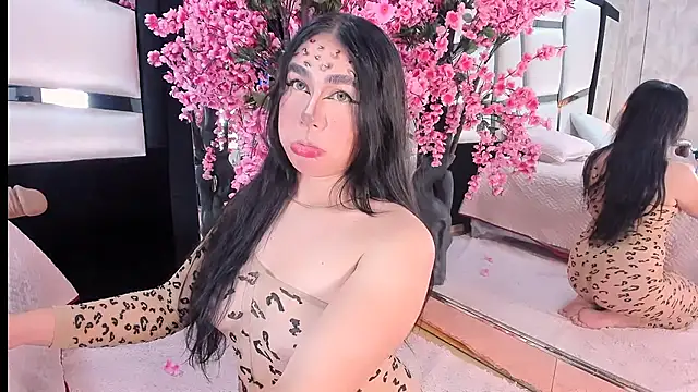 TessaCooper1 online show from 04/24/26, 08:22