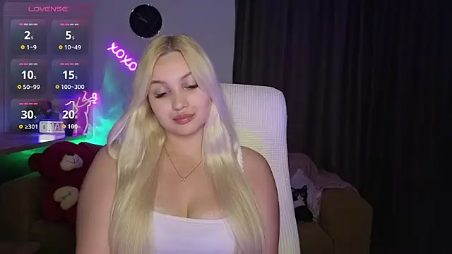 Snapshot of adrelaxina chatting on 05/28/26, 02:52 adrelaxina online show from 05/28/26, 02:52