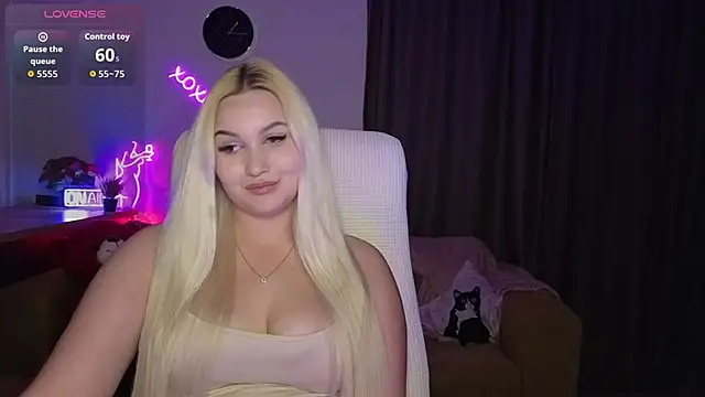 Snapshot of adrelaxina chatting on 05/28/26, 06:14 adrelaxina online show from 05/28/26, 06:14