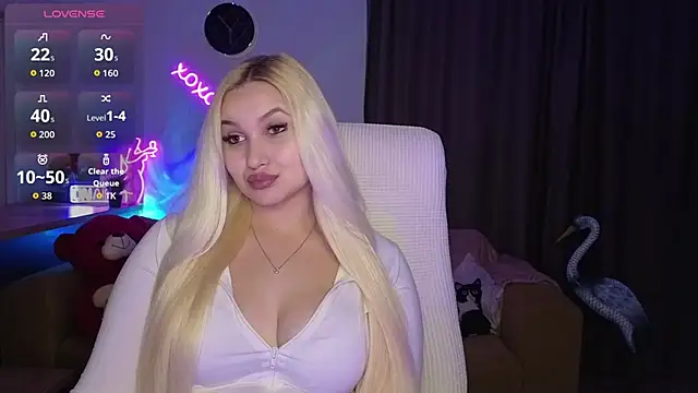 Snapshot of adrelaxina chatting on 05/24/26, 10:53 adrelaxina online show from 05/24/26, 10:53