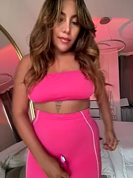 MegannHills online show from 09/19/25, 05:50