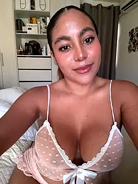 MegannHills online show from 01/10/26, 03:40