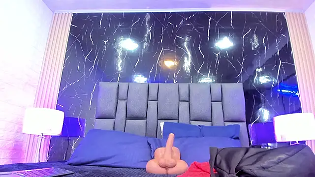 Snapshot of BustyGlow chatting on 11/15/25, 11:14 BustyGlow online show from 11/15/25, 11:14