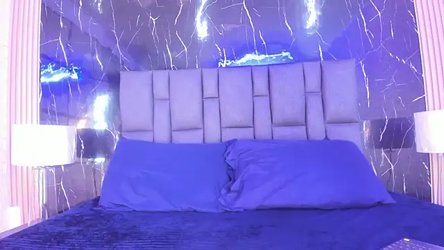 BustyGlow online show from 02/11/26, 10:04