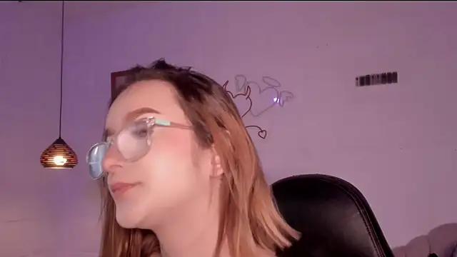 kristal joi dl online show from 09/23/25, 12:12