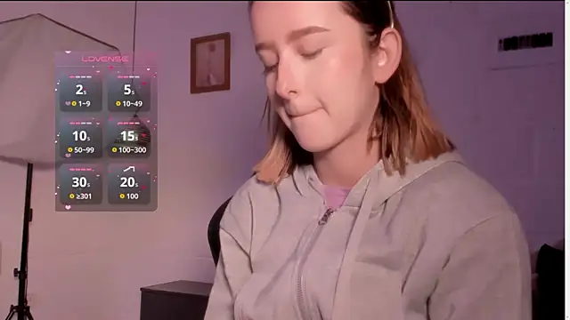 kristal joi dl online show from 09/26/25, 12:23