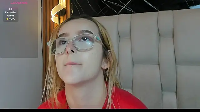 kristal joi dl online show from 11/14/25, 01:26