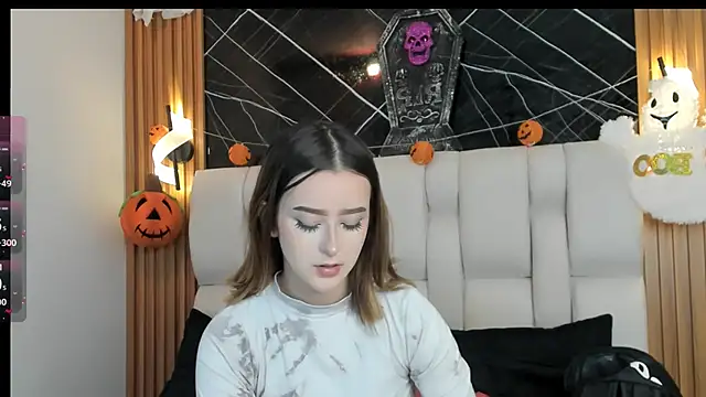 kristal joi dl online show from 10/22/25, 12:37