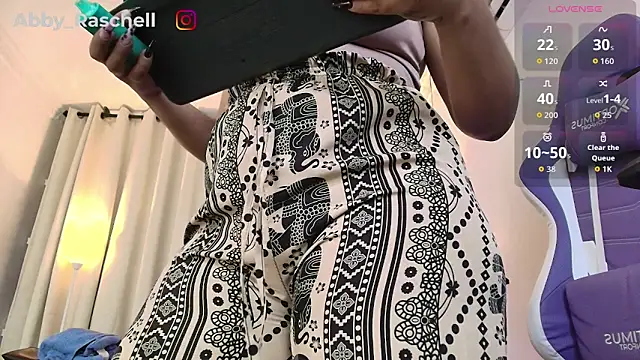 Abby Raschell online show from 05/06/26, 03:10