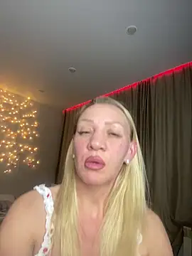 Bellissa  online show from 02/02/26, 02:05