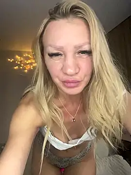 Bellissa  online show from 10/23/25, 03:32