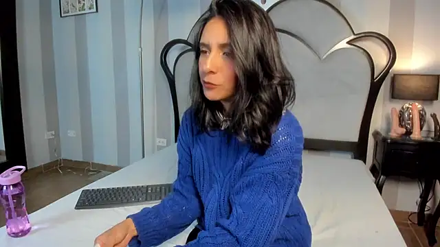 Snapshot of MiaAmore_ chatting on 02/20/26, 06:54 MiaAmore online show from 02/20/26, 06:54