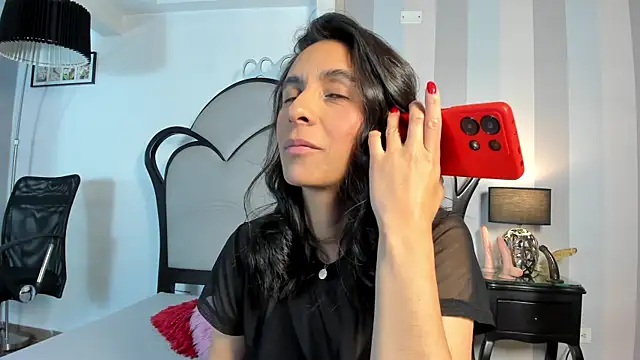 MiaAmore  online show from 07/21/26, 06:20