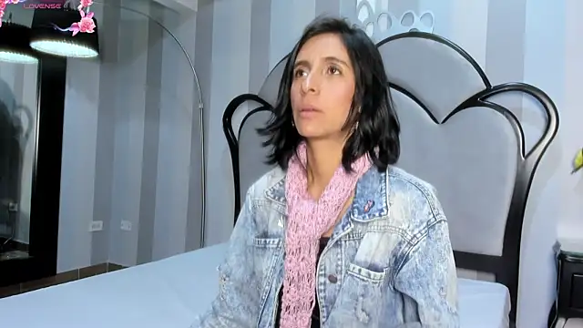 MiaAmore  online show from 09/28/25, 02:57