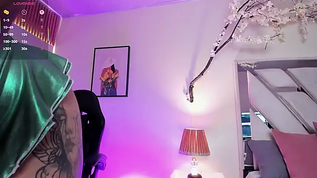 emy williams online show from 11/21/25, 08:08