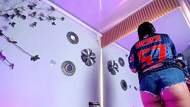 emy williams online show from 04/16/26, 09:39