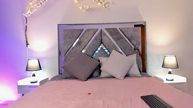 emy williams online show from 09/20/25, 07:35