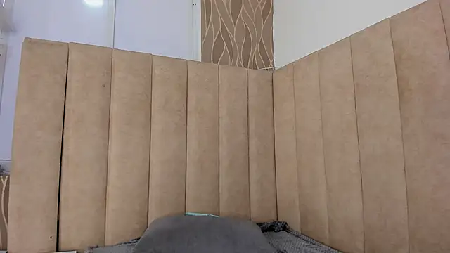 abby swith41 online show from 12/18/25, 01:04