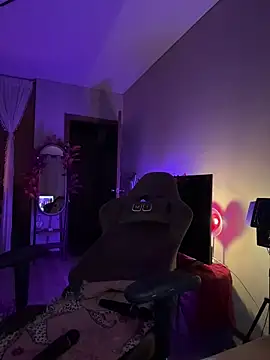 Mariiiiiway online show from 11/12/25, 09:07