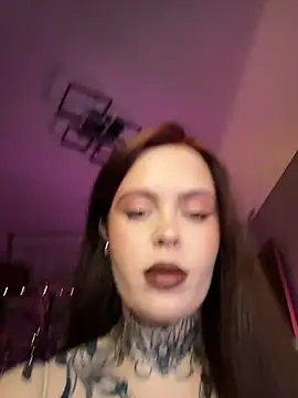 Mariiiiiway online show from 04/11/26, 08:23